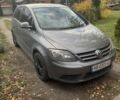 Серый Фольксваген Гольф Плюс, объемом двигателя 1.6 л и пробегом 209 тыс. км за 5500 $, фото 1 на Automoto.ua