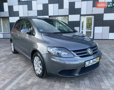 Сірий Фольксваген Golf Plus, об'ємом двигуна 1.6 л та пробігом 99 тис. км за 6600 $, фото 1 на Automoto.ua