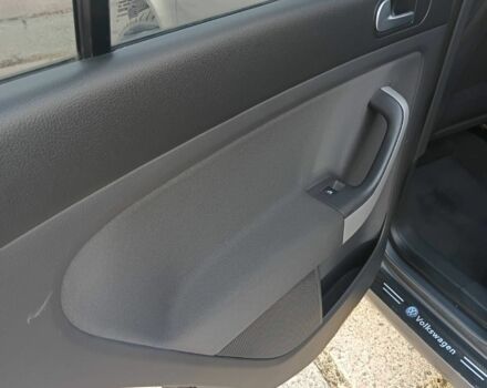 Серый Фольксваген Гольф Плюс, объемом двигателя 1.7 л и пробегом 268 тыс. км за 5400 $, фото 11 на Automoto.ua