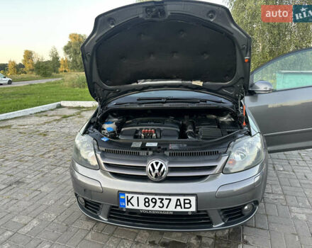 Сірий Фольксваген Golf Plus, об'ємом двигуна 1.6 л та пробігом 227 тис. км за 5400 $, фото 14 на Automoto.ua