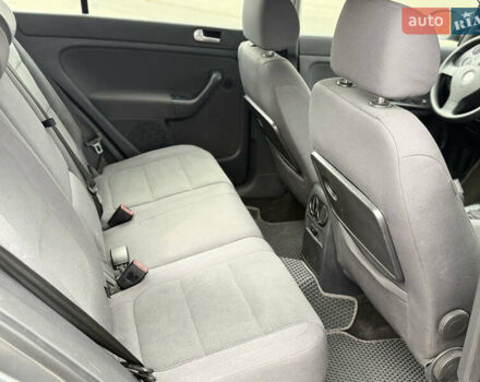 Серый Фольксваген Гольф Плюс, объемом двигателя 1.97 л и пробегом 182 тыс. км за 6900 $, фото 16 на Automoto.ua