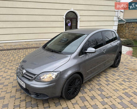 Серый Фольксваген Гольф Плюс, объемом двигателя 1.6 л и пробегом 209 тыс. км за 5200 $, фото 8 на Automoto.ua