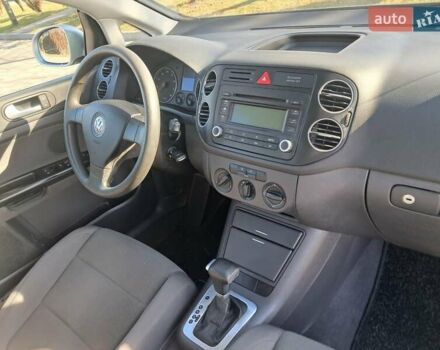 Сірий Фольксваген Golf Plus, об'ємом двигуна 1.6 л та пробігом 131 тис. км за 6850 $, фото 19 на Automoto.ua