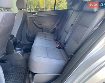 Серый Фольксваген Гольф Плюс, объемом двигателя 1.6 л и пробегом 183 тыс. км за 6999 $, фото 21 на Automoto.ua