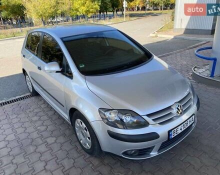Серый Фольксваген Гольф Плюс, объемом двигателя 1.6 л и пробегом 183 тыс. км за 6999 $, фото 5 на Automoto.ua