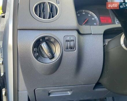 Серый Фольксваген Гольф Плюс, объемом двигателя 1.6 л и пробегом 183 тыс. км за 6999 $, фото 28 на Automoto.ua