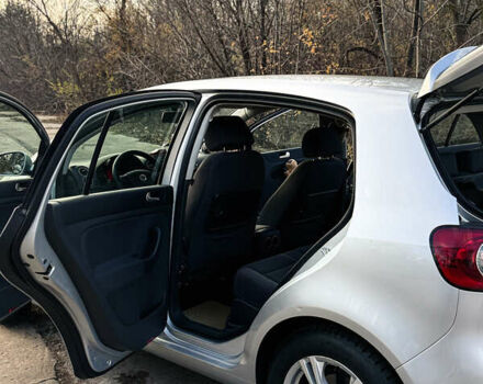 Сірий Фольксваген Golf Plus, об'ємом двигуна 1.6 л та пробігом 229 тис. км за 7300 $, фото 7 на Automoto.ua