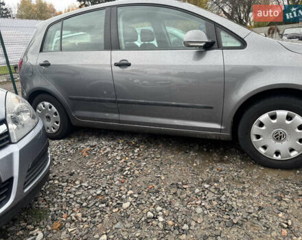 Серый Фольксваген Гольф Плюс, объемом двигателя 1.6 л и пробегом 229 тыс. км за 6300 $, фото 3 на Automoto.ua