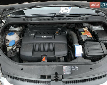 Серый Фольксваген Гольф Плюс, объемом двигателя 1.6 л и пробегом 200 тыс. км за 7200 $, фото 47 на Automoto.ua