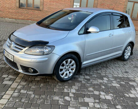 Серый Фольксваген Гольф Плюс, объемом двигателя 1.6 л и пробегом 268 тыс. км за 4900 $, фото 12 на Automoto.ua