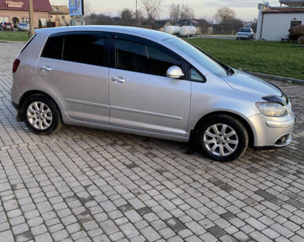 Серый Фольксваген Гольф Плюс, объемом двигателя 1.6 л и пробегом 268 тыс. км за 4900 $, фото 7 на Automoto.ua