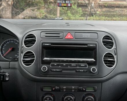 Серый Фольксваген Гольф Плюс, объемом двигателя 1.6 л и пробегом 170 тыс. км за 5999 $, фото 6 на Automoto.ua