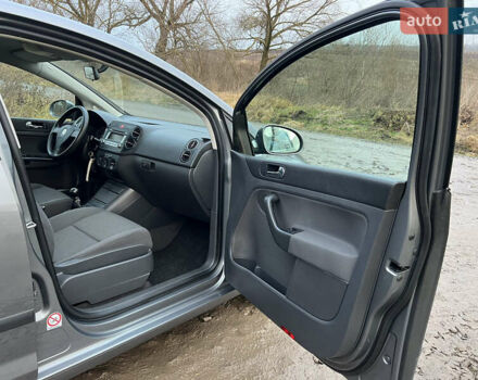 Серый Фольксваген Гольф Плюс, объемом двигателя 1.6 л и пробегом 167 тыс. км за 5600 $, фото 31 на Automoto.ua