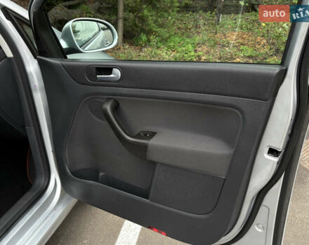 Серый Фольксваген Гольф Плюс, объемом двигателя 1.6 л и пробегом 170 тыс. км за 5999 $, фото 35 на Automoto.ua