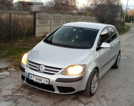 Сірий Фольксваген Golf Plus, об'ємом двигуна 1.6 л та пробігом 255 тис. км за 5300 $, фото 1 на Automoto.ua