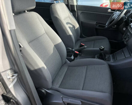 Серый Фольксваген Гольф Плюс, объемом двигателя 1.4 л и пробегом 208 тыс. км за 5500 $, фото 39 на Automoto.ua