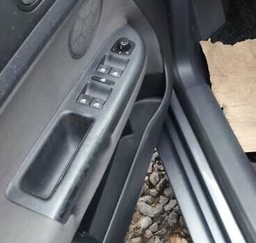 Серый Фольксваген Гольф Плюс, объемом двигателя 1.6 л и пробегом 204 тыс. км за 5800 $, фото 3 на Automoto.ua