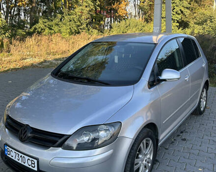 Серый Фольксваген Гольф Плюс, объемом двигателя 1.39 л и пробегом 238 тыс. км за 6000 $, фото 8 на Automoto.ua