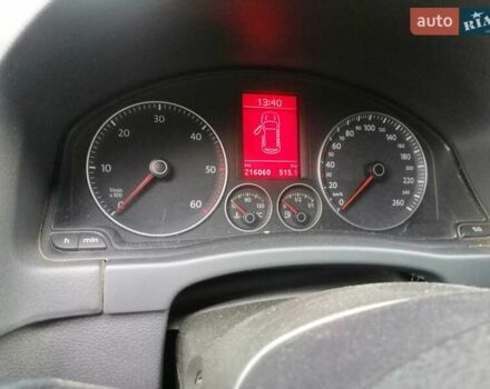 Серый Фольксваген Гольф Плюс, объемом двигателя 2 л и пробегом 216 тыс. км за 6000 $, фото 7 на Automoto.ua