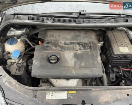 Серый Фольксваген Гольф Плюс, объемом двигателя 1.4 л и пробегом 269 тыс. км за 4500 $, фото 4 на Automoto.ua