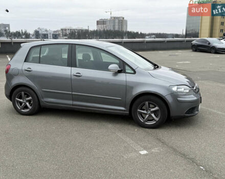 Серый Фольксваген Гольф Плюс, объемом двигателя 1.97 л и пробегом 182 тыс. км за 6900 $, фото 3 на Automoto.ua