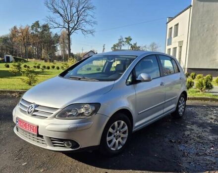 Серый Фольксваген Гольф Плюс, объемом двигателя 1.6 л и пробегом 215 тыс. км за 5500 $, фото 5 на Automoto.ua