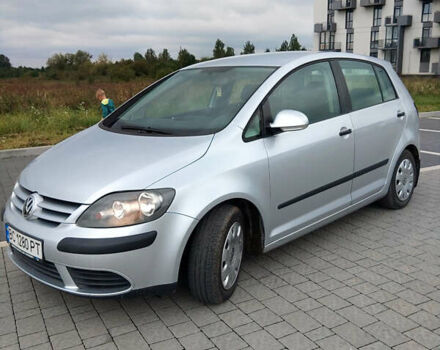 Сірий Фольксваген Golf Plus, об'ємом двигуна 1.6 л та пробігом 225 тис. км за 5750 $, фото 7 на Automoto.ua