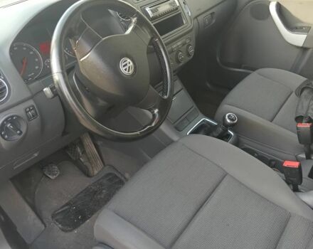 Серый Фольксваген Гольф Плюс, объемом двигателя 1.7 л и пробегом 268 тыс. км за 5400 $, фото 5 на Automoto.ua