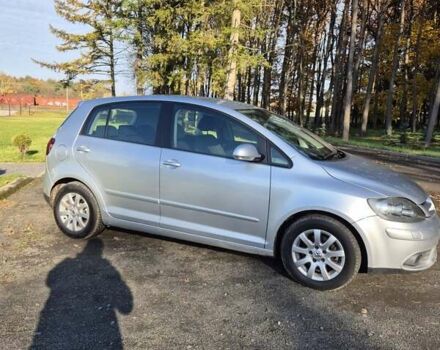 Серый Фольксваген Гольф Плюс, объемом двигателя 1.6 л и пробегом 215 тыс. км за 5500 $, фото 10 на Automoto.ua