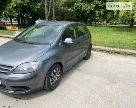 Сірий Фольксваген Golf Plus, об'ємом двигуна 1.6 л та пробігом 196 тис. км за 5100 $, фото 2 на Automoto.ua