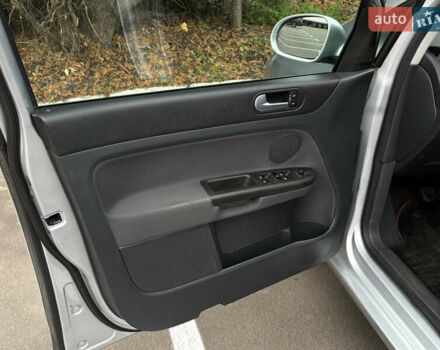 Серый Фольксваген Гольф Плюс, объемом двигателя 1.6 л и пробегом 170 тыс. км за 5999 $, фото 22 на Automoto.ua