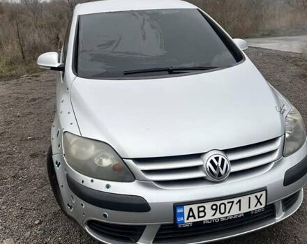 Серый Фольксваген Гольф Плюс, объемом двигателя 1.39 л и пробегом 208 тыс. км за 6000 $, фото 3 на Automoto.ua