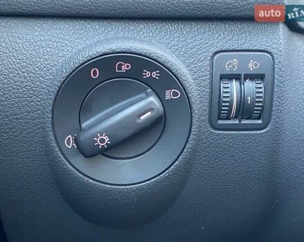 Серый Фольксваген Гольф Плюс, объемом двигателя 1.6 л и пробегом 206 тыс. км за 5990 $, фото 20 на Automoto.ua