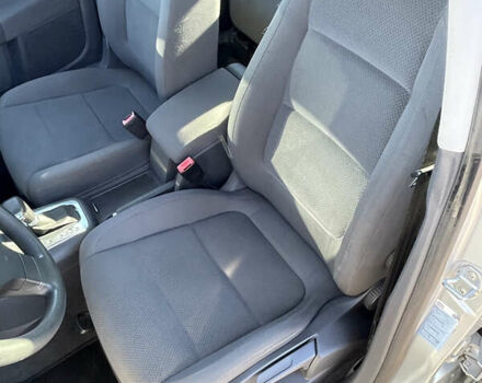 Серый Фольксваген Гольф Плюс, объемом двигателя 1.6 л и пробегом 218 тыс. км за 6300 $, фото 35 на Automoto.ua