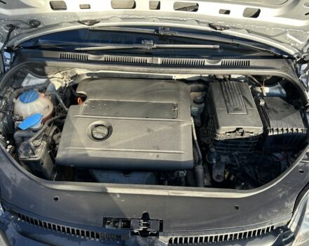 Серый Фольксваген Гольф Плюс, объемом двигателя 1.4 л и пробегом 239 тыс. км за 6000 $, фото 7 на Automoto.ua