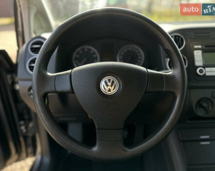 Серый Фольксваген Гольф Плюс, объемом двигателя 1.4 л и пробегом 208 тыс. км за 5500 $, фото 24 на Automoto.ua