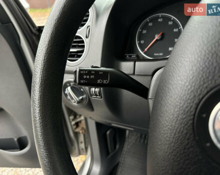 Серый Фольксваген Гольф Плюс, объемом двигателя 1.6 л и пробегом 211 тыс. км за 6600 $, фото 34 на Automoto.ua