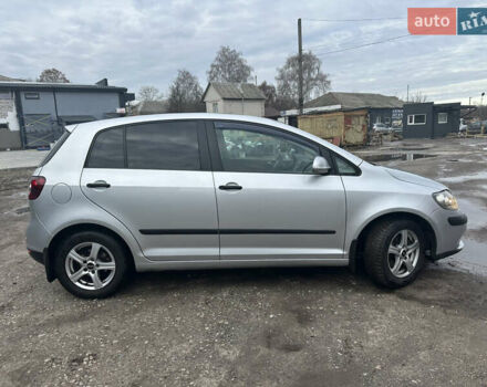 Серый Фольксваген Гольф Плюс, объемом двигателя 1.6 л и пробегом 180 тыс. км за 6200 $, фото 8 на Automoto.ua