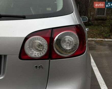 Серый Фольксваген Гольф Плюс, объемом двигателя 1.6 л и пробегом 170 тыс. км за 5999 $, фото 17 на Automoto.ua