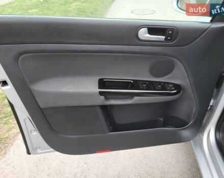 Сірий Фольксваген Golf Plus, об'ємом двигуна 1.6 л та пробігом 220 тис. км за 5800 $, фото 47 на Automoto.ua