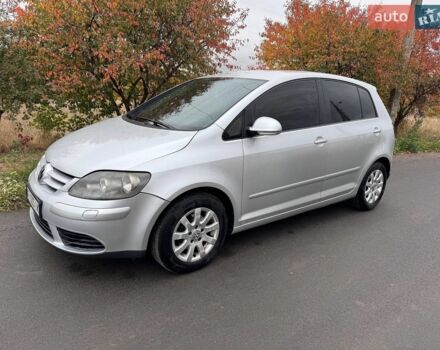 Сірий Фольксваген Golf Plus, об'ємом двигуна 1.4 л та пробігом 218 тис. км за 4200 $, фото 2 на Automoto.ua