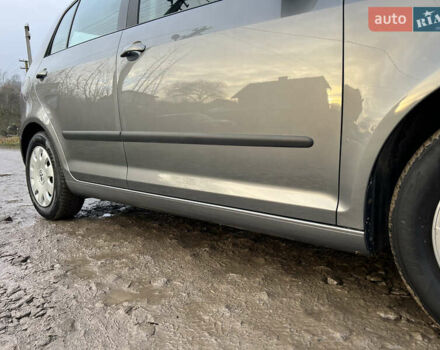 Серый Фольксваген Гольф Плюс, объемом двигателя 1.6 л и пробегом 167 тыс. км за 5600 $, фото 9 на Automoto.ua