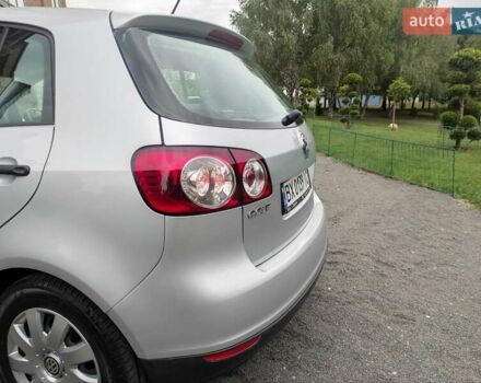 Серый Фольксваген Гольф Плюс, объемом двигателя 1.6 л и пробегом 255 тыс. км за 6300 $, фото 2 на Automoto.ua