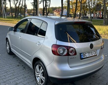 Серый Фольксваген Гольф Плюс, объемом двигателя 1.4 л и пробегом 239 тыс. км за 6000 $, фото 3 на Automoto.ua