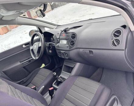 Сірий Фольксваген Golf Plus, об'ємом двигуна 1.6 л та пробігом 214 тис. км за 5500 $, фото 1 на Automoto.ua