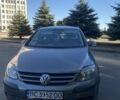 Серый Фольксваген Гольф Плюс, объемом двигателя 1.6 л и пробегом 244 тыс. км за 5350 $, фото 1 на Automoto.ua