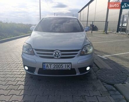 Серый Фольксваген Гольф Плюс, объемом двигателя 2 л и пробегом 192 тыс. км за 8850 $, фото 6 на Automoto.ua