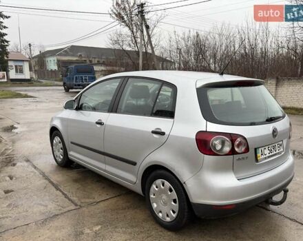Серый Фольксваген Гольф Плюс, объемом двигателя 1.4 л и пробегом 269 тыс. км за 4500 $, фото 2 на Automoto.ua