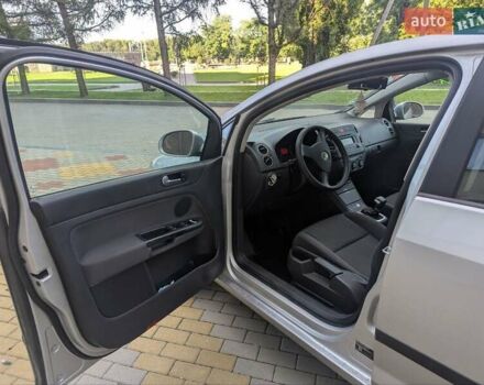 Сірий Фольксваген Golf Plus, об'ємом двигуна 1.6 л та пробігом 179 тис. км за 6395 $, фото 10 на Automoto.ua