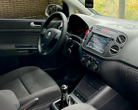 Сірий Фольксваген Golf Plus, об'ємом двигуна 1.6 л та пробігом 211 тис. км за 6500 $, фото 1 на Automoto.ua